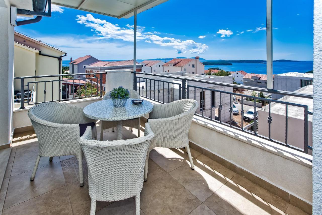 Relaxing Holiday Sunset Apartment Hvar Town Esterno foto